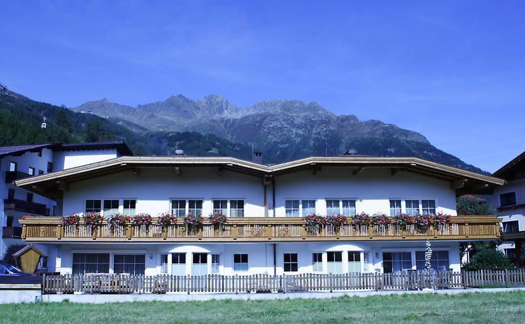 Gaestehaus Europa Appartement Sölden
